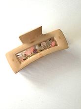 Load image into Gallery viewer, 4 inch Claw Clip with real pressed flowers inside *CLEARANCE* Light Tan