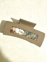 Load image into Gallery viewer, 4inch Claw Clip with real pressed flowers inside *CLEARANCE* Brownish gray