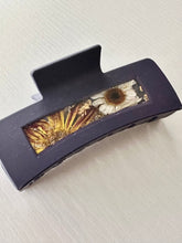 Load image into Gallery viewer, Claw Clip with real pressed flowers inside *CLEARANCE* Deep Purple