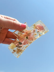 Crystal Clear Claw Clips Infused with Real Pressed Flowers Cast in Resin. MADE TO ORDER: Choose Your Own Flowers.