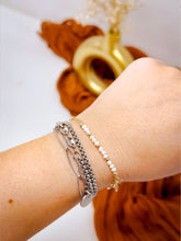 Load image into Gallery viewer, paper clip gold filled chain bracelet with pearls