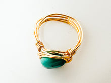 Load image into Gallery viewer, Turquoise Heart Stone Gold Wire Ring